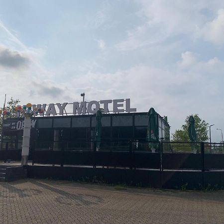 Hiway Motel Siebengewald エクステリア 写真
